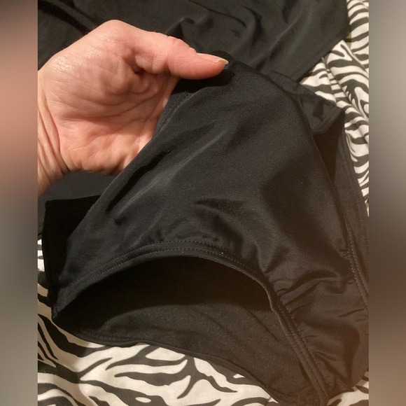 NWT Ladies Size Small 2 piece black bathing suit - Picture 15 of 16